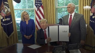 TRUMP FIRMÓ DECRETO PARA PONER "FIN" A LA SEPARACION DE FLIAS DE INMIGRANTES