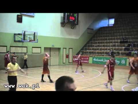 www.wek.pl: Włocławska Liga Koszykówki Amatorskiej, Oltech-Dworek w Smólsku - 20.03.2011, cz.2/5