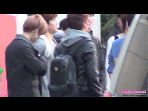 130324 INFINITE SBS 인기가요- 호야 + 성열 - 퇴근길