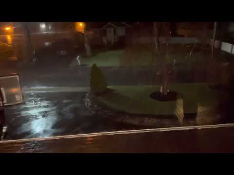 Torrential Rain in Smithtown NY - March 24th, 2022 - 4:45AM