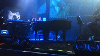 Gigi D&#39;Alessio - Indifferentemente @ La Cigale (Parigi)