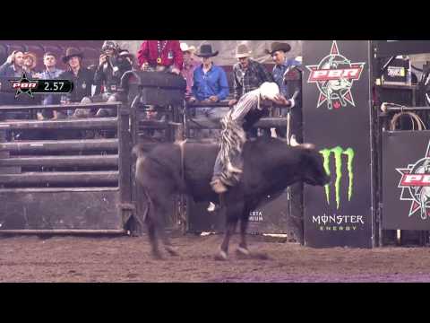 Cody Casper rides Captain for 88 points