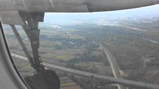 preview picture of video 'Croatia / Dash 8Q-400 von Sarajevo nach Zagreb (27.08.2011)'