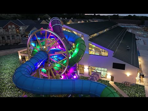 AMERICA'S FIRST ROTATING WATERSLIDE #medusas #Indoorwaterpark #rotatingslide #waterslide #thedells