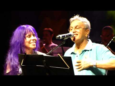 Baby do Brasil e Caetano Veloso - Menino do Rio - Vivo Open Air 2012 - Rio de Janeiro