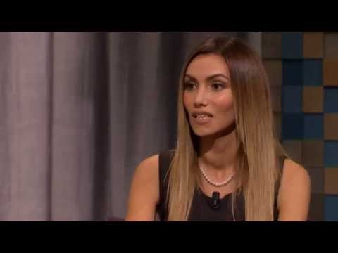 ”Det är traumatiserande för kroppen att göra sig av med sitt könsorgan” - Malou Efter tio (TV4)