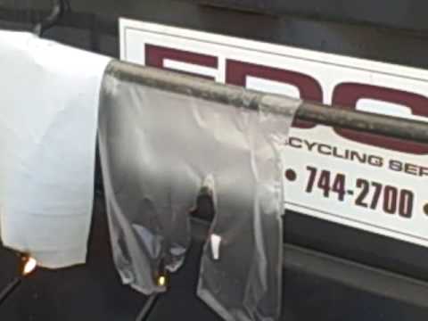 Fire Retardant (Fire Proof) VS Non FR plastic.AVI