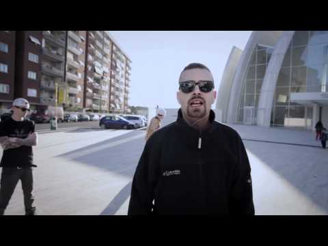 IN THE PANCHINE  - Riunire la banda HD