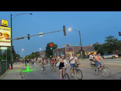 Thousands of Cyclists Ride Through McKinley Park, Bridgeport and Canaryville