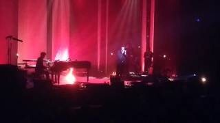 Patrick Bruel(Barbara) CIrque Amiens - Vienne 29/03/16