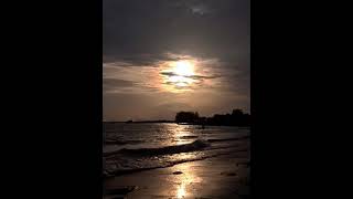 Download lagu Story WA 30 detik 'Aku Pergi' By Alika mp3