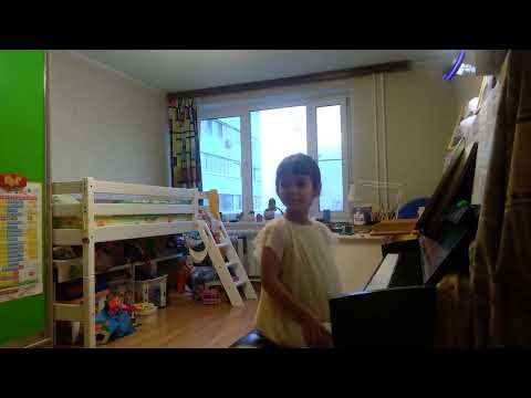 Ася (6 лет) играет 6 и 22 июня 2025