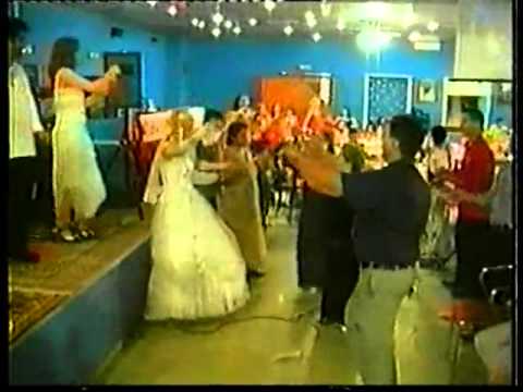 Sulltan Hajoli ne vitin 2000 ne itali---2