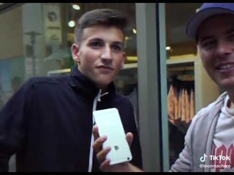 Leon Machere Mit Synchron Sprecher Farid