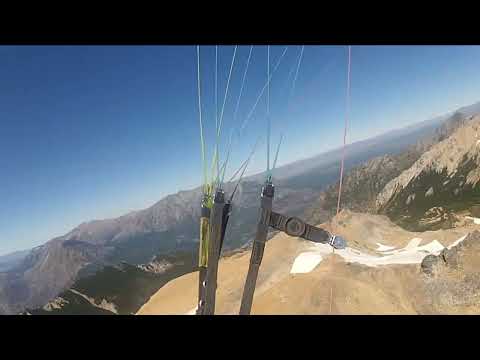 Vuelo en el Hoyo- Chubut, vela Artik 3
