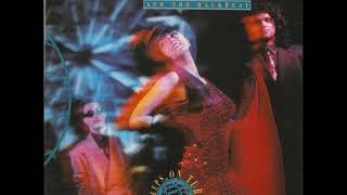 Candi &amp; The Backbeat - Saving All The Love