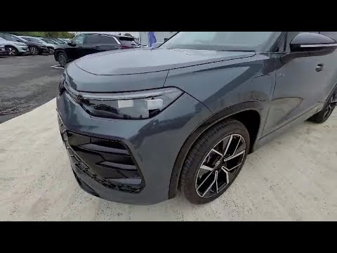 Volkswagen Tayron 1.5 TSI 204PS R-Line Black Editi - Image 2