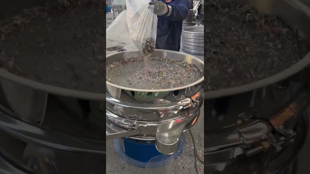 Vibrating Screener for Screening And Sorting of Garbage