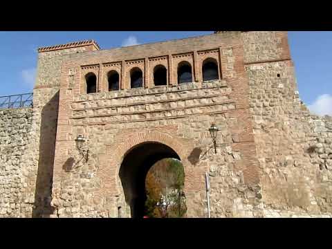 Visitando el arco mudejar de Arco de San Esteban en Burgos