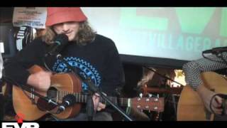 Dungen performs on Beyond Beyond is Beyond