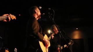 Trashcan Sinatras Evanston Illinois (Chicago) May 25 2016 Let Me Inside Or Let Me Out