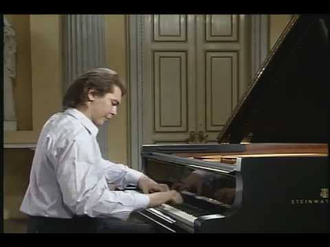 Ivo Pogorelich - Haydn - Piano Sonata No 31 in A-flat major, Hob XVI-46