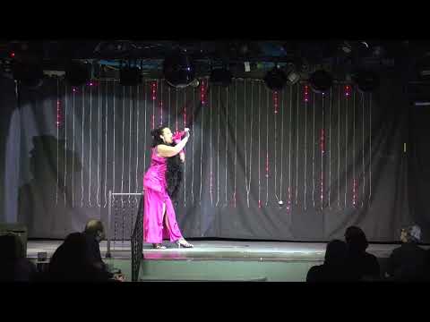 L'Aureola - Red Dangerous Woman She 2/19/2022