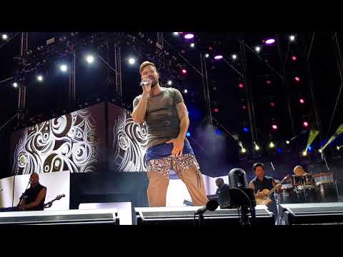 Ricky Martin Concierto live en Cádiz - VENTE PA' CA 31.8.18 (primera fila/front row) HD
