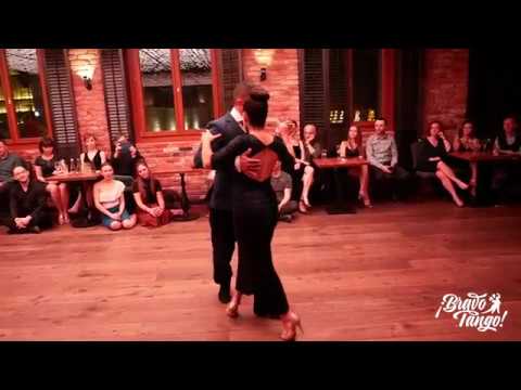 Max Van De Voorde y Solange Acosta - Buscándote, Milonga La Luna, Kraków 1/5