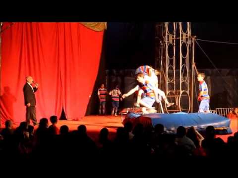 Nazareno Móttola y su circo!