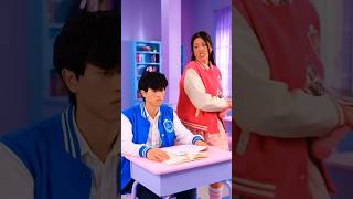 Download lagu Introducing the 'VitaWear SmartBand,' a next-generation wearable gadget🎉#shortsfeed#trending mp3