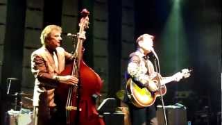 Chris Isaak - Dixie Fried (Carl Perkins cover) - Sentrum Scene, Oslo - 18-10-2012