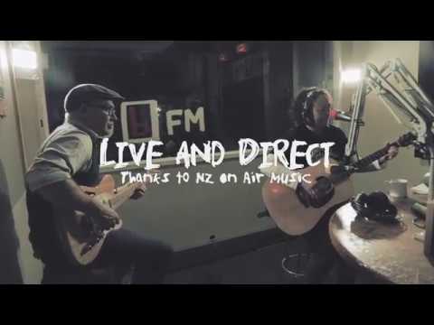 Live and Direct: Sandy Mill - Charade