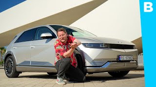 Rutger already drove the new Hyundai IONIQ 5 in Spain, an electric car that competes against the Volkswagen ID4 and the Tesla Model Y.