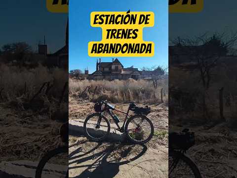 ¡Encontré esta ESTACIÓN ABANDONADA en bici! 🚴‍♂️💨💨