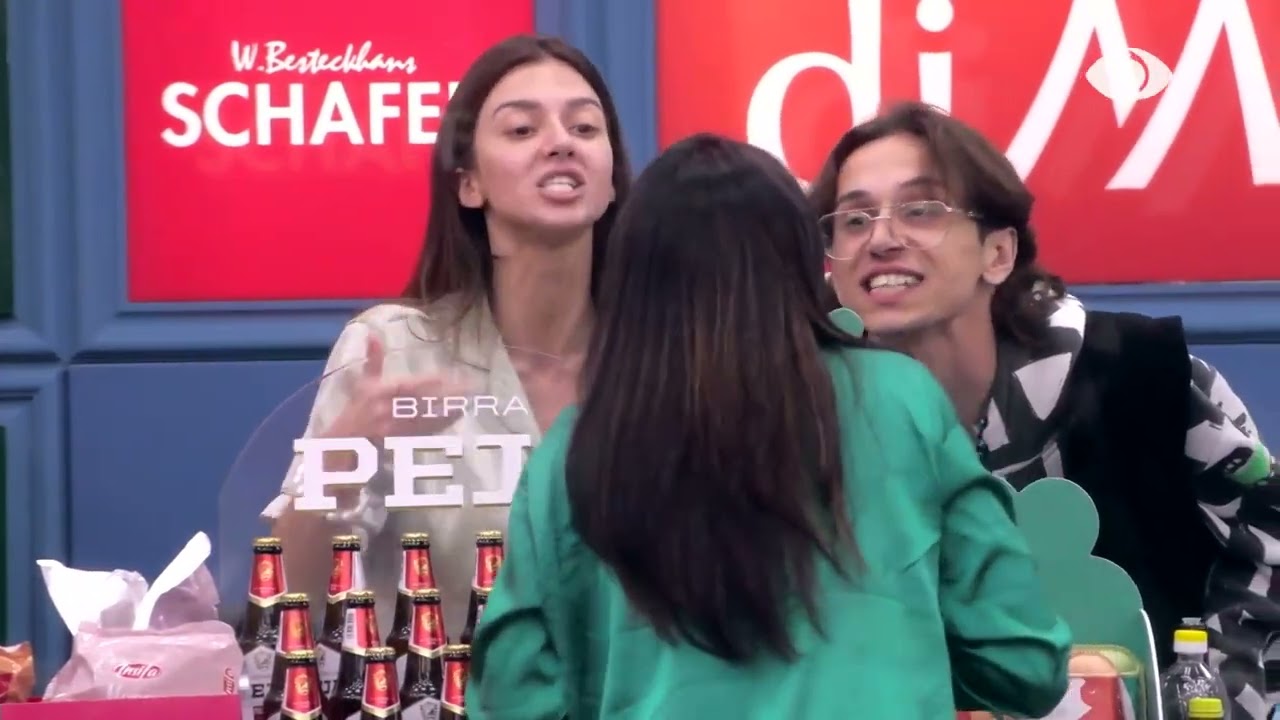 “Të ka dalë fytyra”/ Vijon debati me tona të larta mes Livias dhe Loredanës