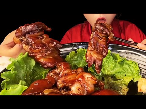 Yummy Eating Braised Pork Trotter