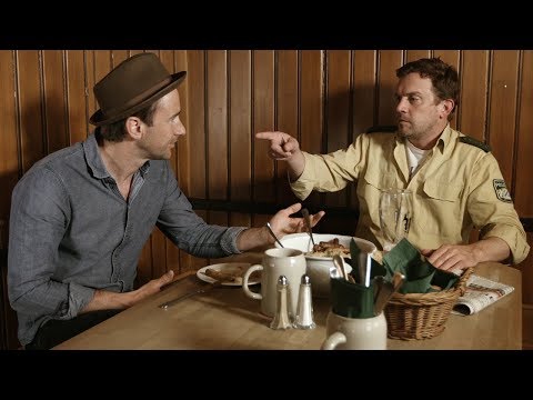 SAUERKRAUTKOMA - Harry G und Franz E #Fuaßboi