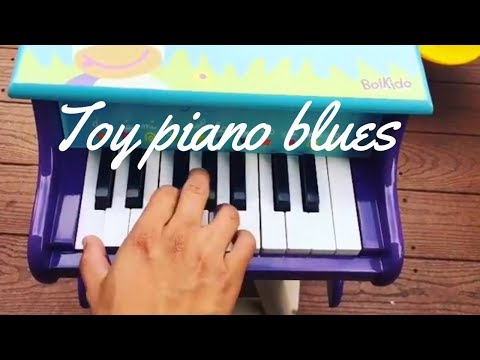 Playing the blues on a Boikido toy piano