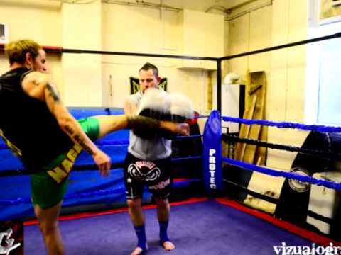 TRX, Ketlebells, Pad work training mad jack magee