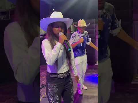 Galera O Show Na Cidade Santa Maria Itabira Estava Muito Bom,O Povo Surpe Animado.