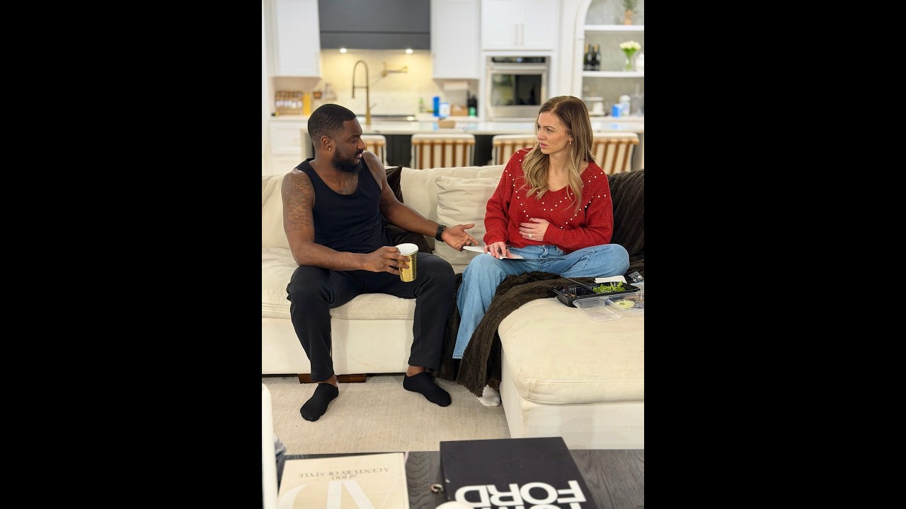 When Darren tells Lesa she’s getting big!