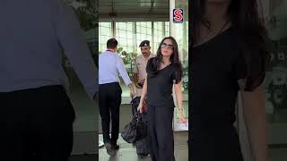 Download lagu Preity Zinta Shines Alongside Her Real-Life Veer, Her Beloved Husband | News18 | N18S #shorts mp3