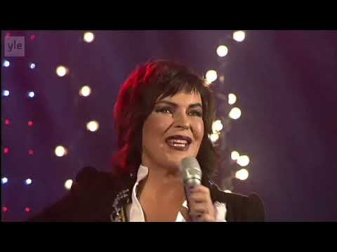 Paula Koivuniemi-Sata kesää, tuhat yötä (2007)