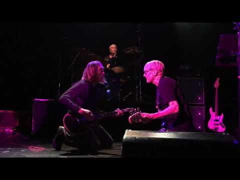 Star Spangled Banner/Higher Ground/Steppin' Stone (Will Lee, GE Smith & Chad Smith)