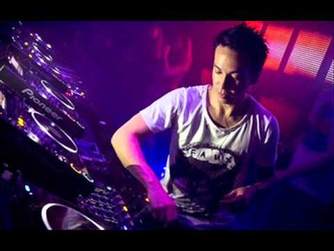 Aaron Smith feat. Luvli - Dancin (Laidback Luke Remix)
