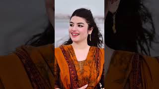 Download lagu Presenting the full video song 'Pehle Kabhi Na Mera Haal' from the movie 'Baghban mp3