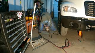 Freightliner m2 brakes with alternative punk rock music