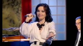 Björk : Oceania (Icelandic) with Jónas Sen &amp; Víkingur Heiðar ólafsson (átta raddir) Feb 27th 2011