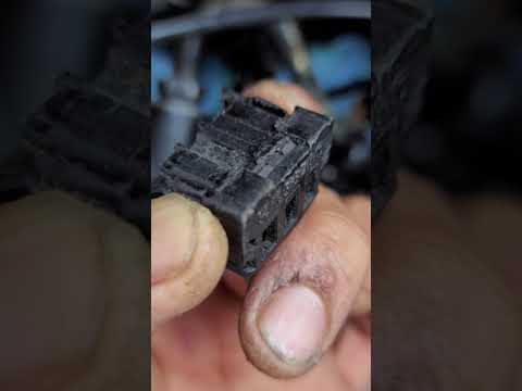 1992 Mercedes-Benz 300SE w140 Ac compressor removal pt1 same for s500 s600 s420 s320